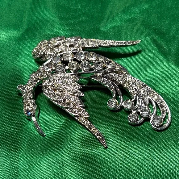 Sale!!! Vintage Silver Crystal Bird Brooch - Picture 4 of 4